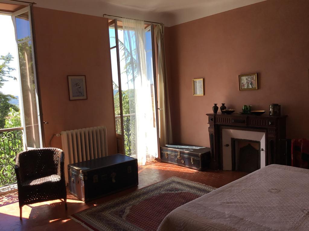 B&B En Provence- Villa Saint Marc Forcalquier Εξωτερικό φωτογραφία